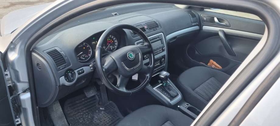 Škoda Octavia 2009-2013 (Type II, Fase 2) , Motorkode: CAX, Girkassekode: 