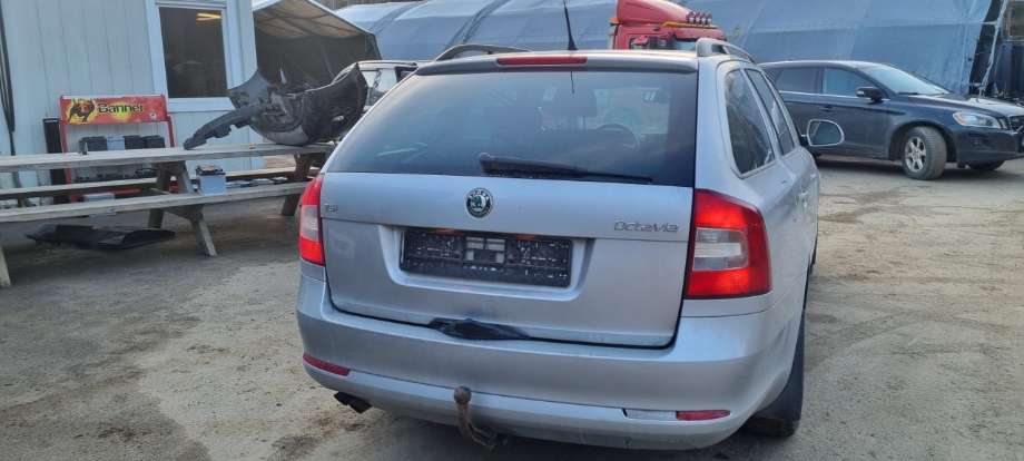 Škoda Octavia 2009-2013 (Type II, Fase 2) , Motorkode: CAX, Girkassekode: 