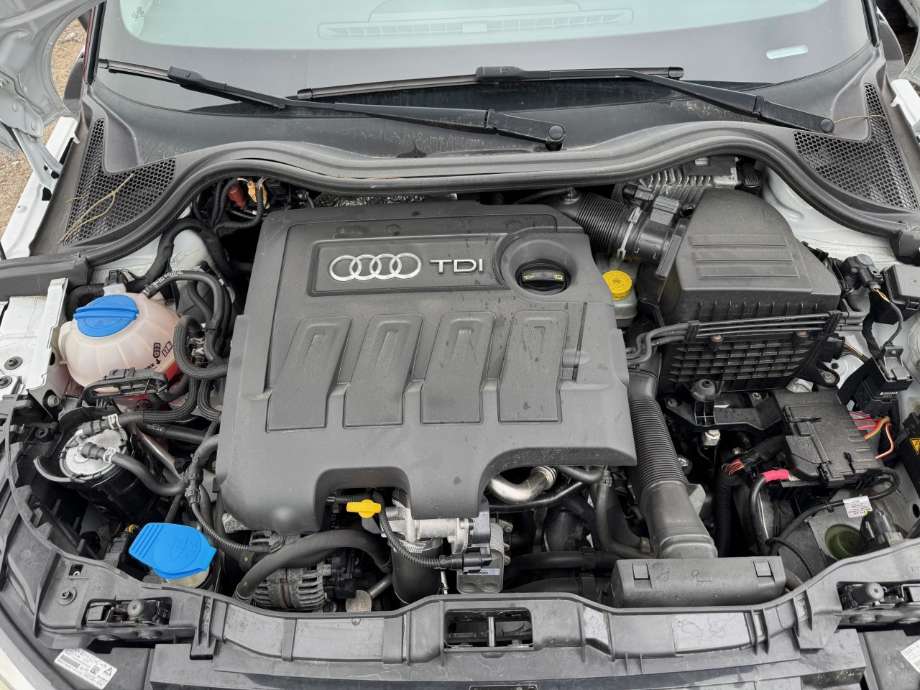 Audi A1 2010-2014 (Type I, Fase 1) , Motorkode: CAYB, Girkassekode: 