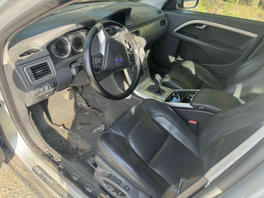 Volvo XC70 2008-2013 (Type II, Fase 1) , Motorkode: D5244T17, Girkassekode: 