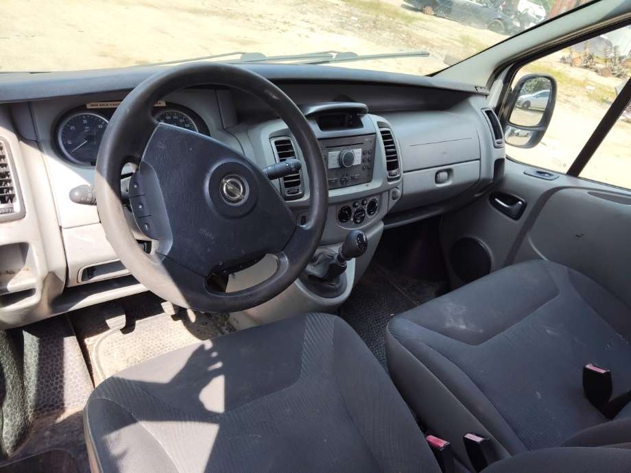 Opel Vivaro A 2006-2014 , Motorkode: M9R E7, Girkassekode: 