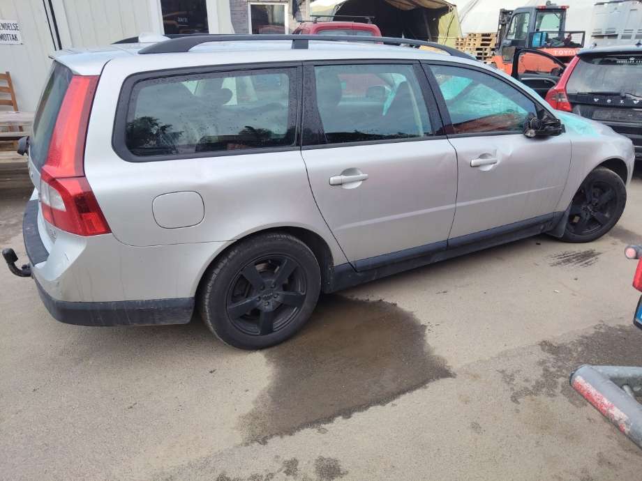 Volvo V70 2007-2013 (Type III, Fase 1) , Motorkode: D5244T(4), Girkassekode: 