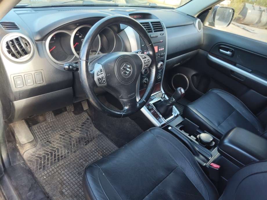 Suzuki Grand Vitara 2005-2015 (Type III) , Motorkode: F9Q, Girkassekode: 