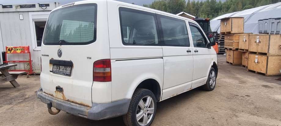 VW Transporter / Caravelle 2003-2009 (Fase 1) (T5) (T5), Motorkode: AXB, Girkassekode: 