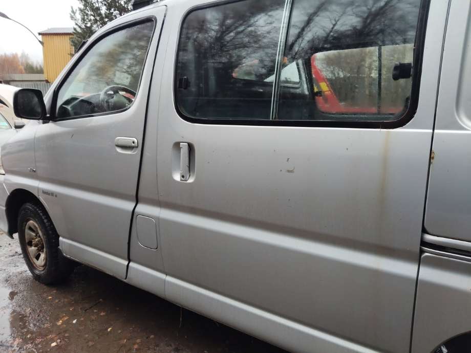 Toyota Hiace 2007-2012 (Fase 3) delebil , Motorkode: 2KD-FTV, Girkassekode: 
