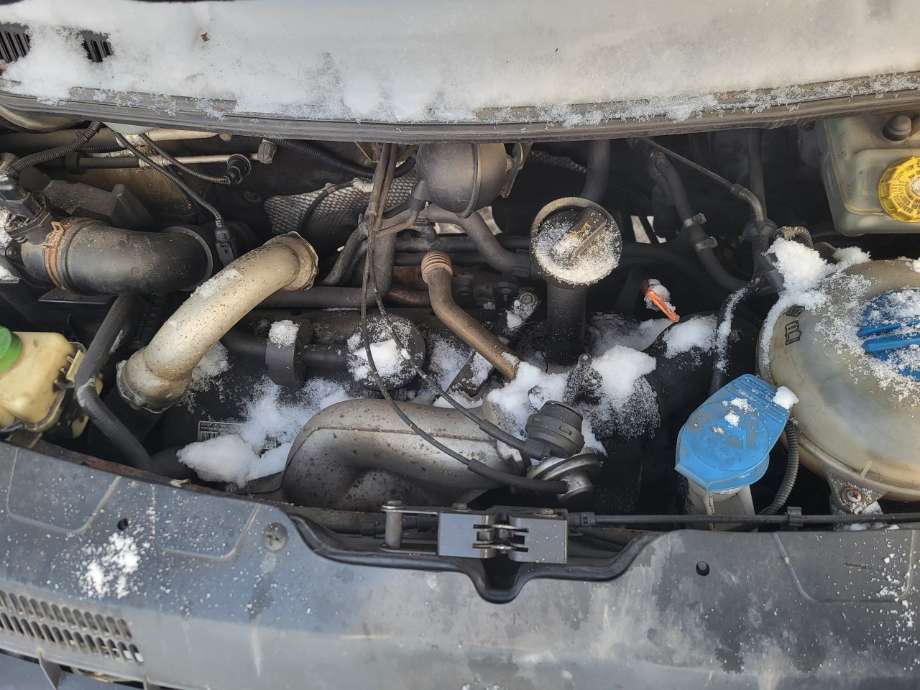 VW Transporter / Caravelle 2003-2009 (Fase 1) (T5) (T5), Motorkode: AXD, Girkassekode: 