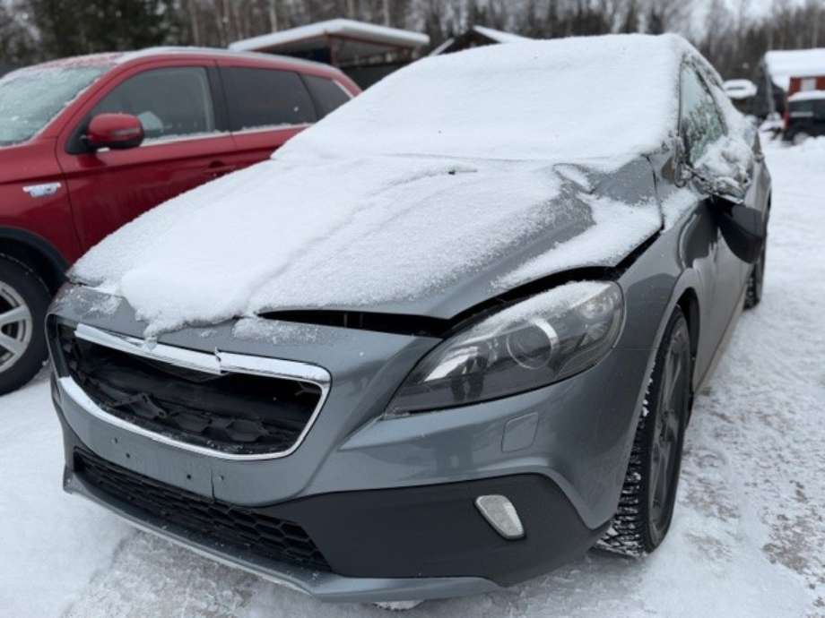 Volvo V40 2012-2019 , Motorkode: D4162T, Girkassekode: 