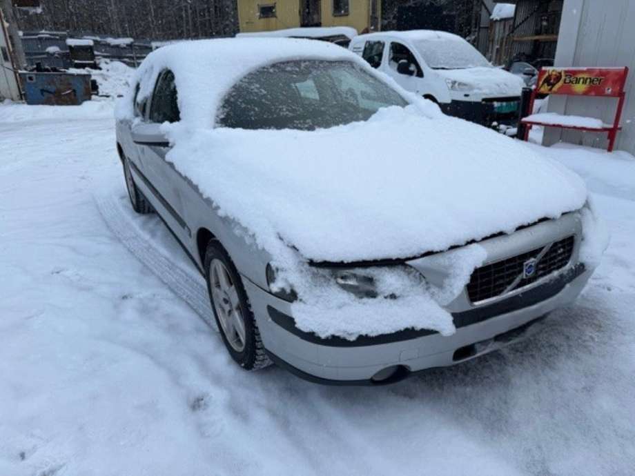 Volvo S60 2000-2004 (Type I, Fase 1) delebil , Motorkode: D5244T2, Girkassekode: 
