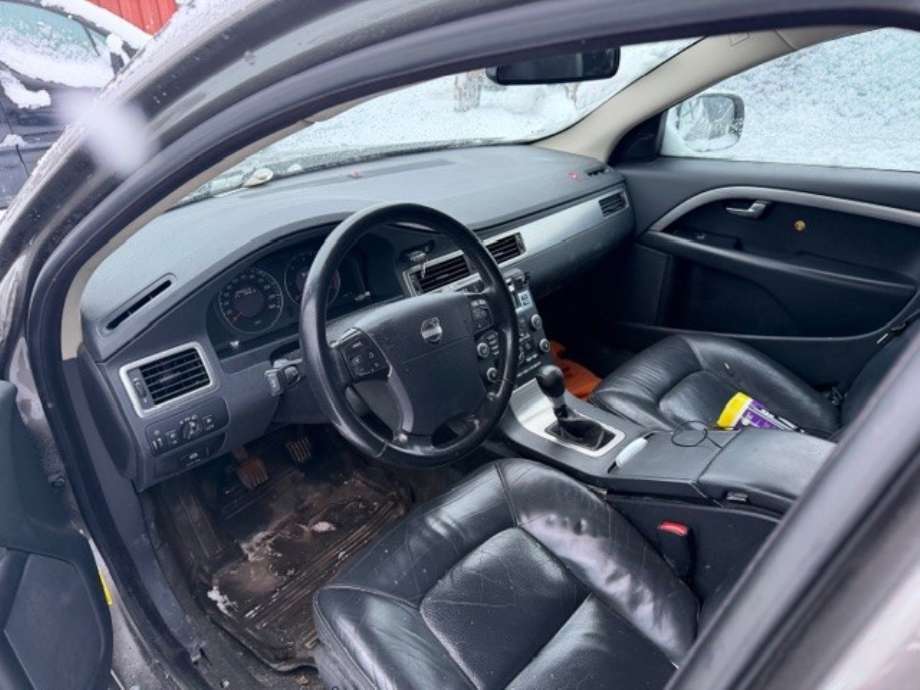 Volvo XC70 2005-2007 (Type I, Fase 2) delebil , Motorkode: D5244T(4), Girkassekode: 