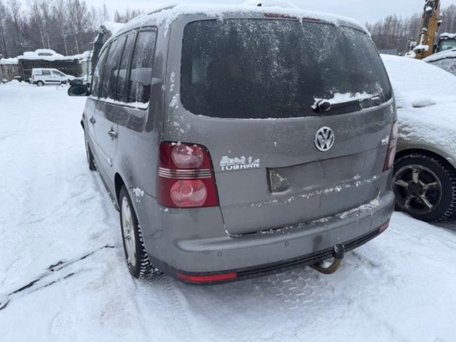 VW Touran 2007-2010 (Type I, Fase 2) , Motorkode: BLS, Girkassekode: 