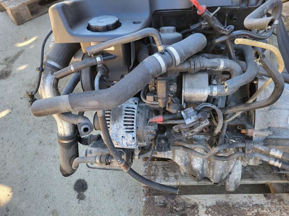 Motor diesel til BMW 5-Serie 2003-2010 (E60/E61) (E60/E61) (11 00 0 441 278|)