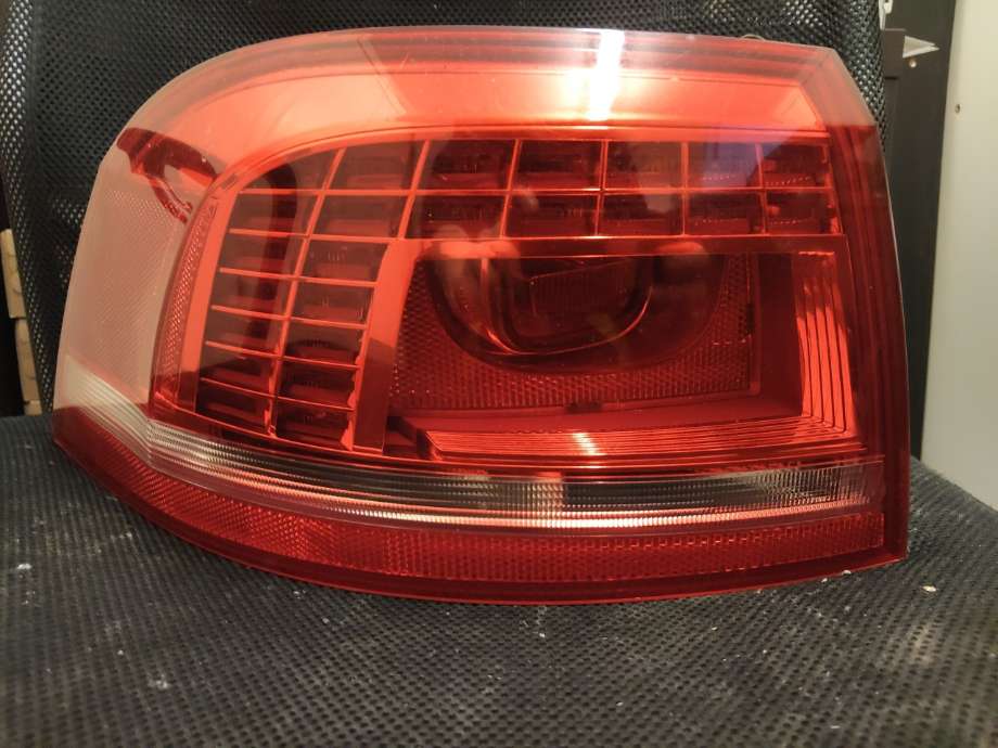 Baklykt venstre til VW Passat, 2011-2015 (B7) (B7) (3AF 945 207 B)