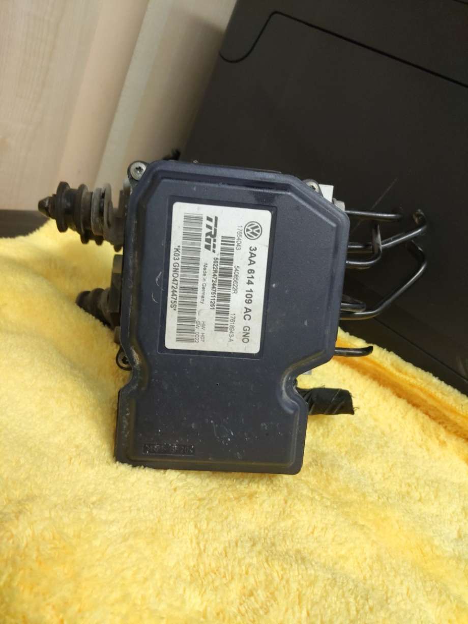 ABS sentral til VW Passat, 2011-2015 (B7) (B7) (3AA 614 109 BM)