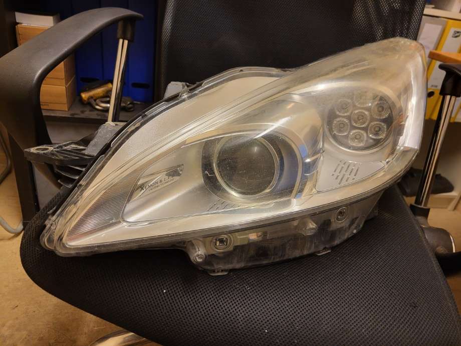 Frontlykt venstre xenon til Peugeot 508, 2011-2014 (Type I, Fase 1)  (6208 W5)