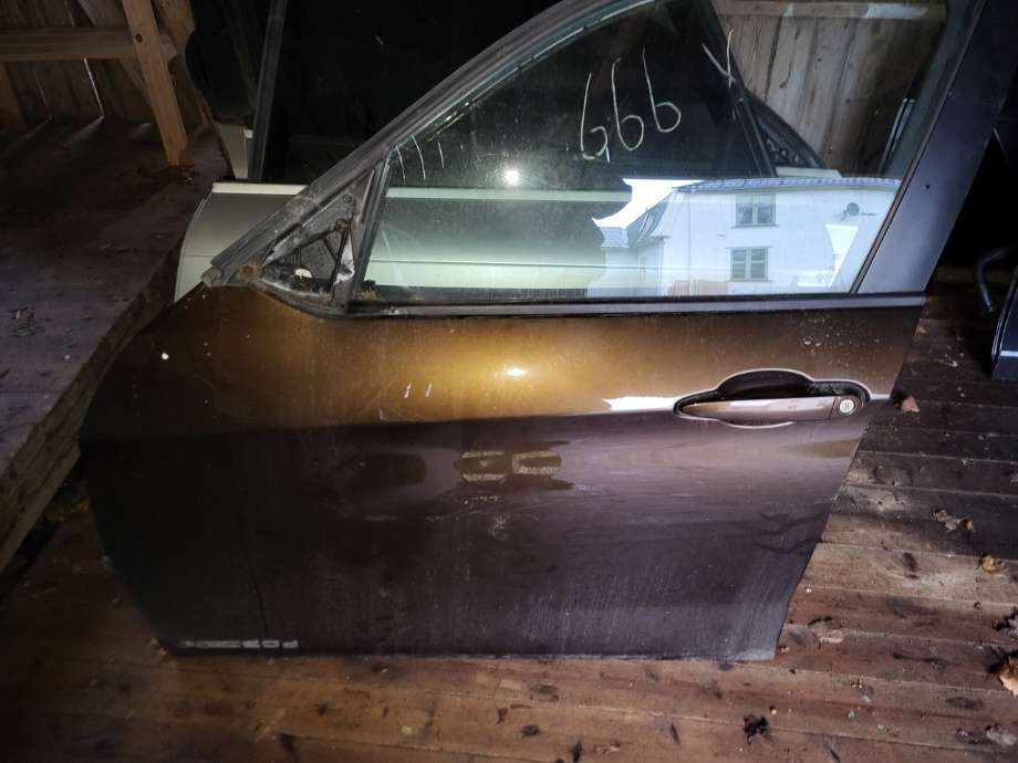 Dør venstre foran til BMW X1, 2009-2015 (E84) (E84) (41 00 9 628 745)