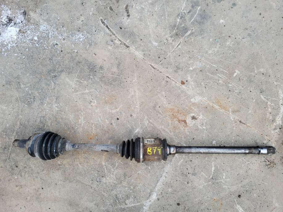 Drivaksel høyre foran, diesel/automat til BMW X3, 2007-2010 (Fase 2) (E83) (E83) (31 60 3 450 566)
