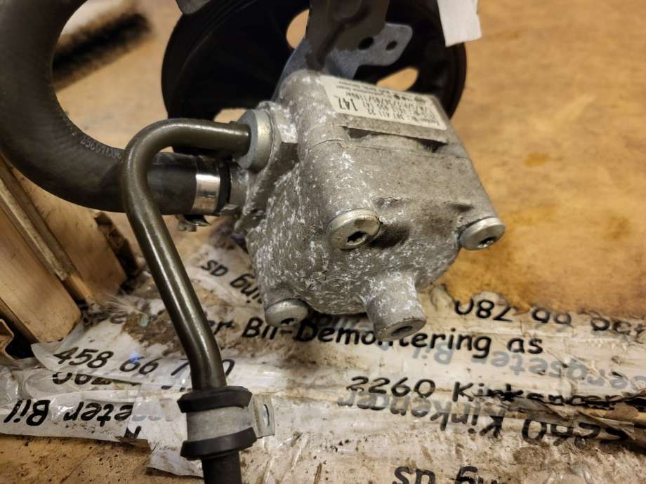 Servo pumpe mekanisk til Volvo XC70 2005-2007 (Type I, Fase 2)  (36050562|)
