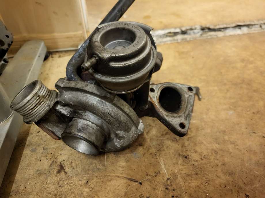 Turbo til Volvo XC70, 2005-2007 (Type I, Fase 2)  (8603296)