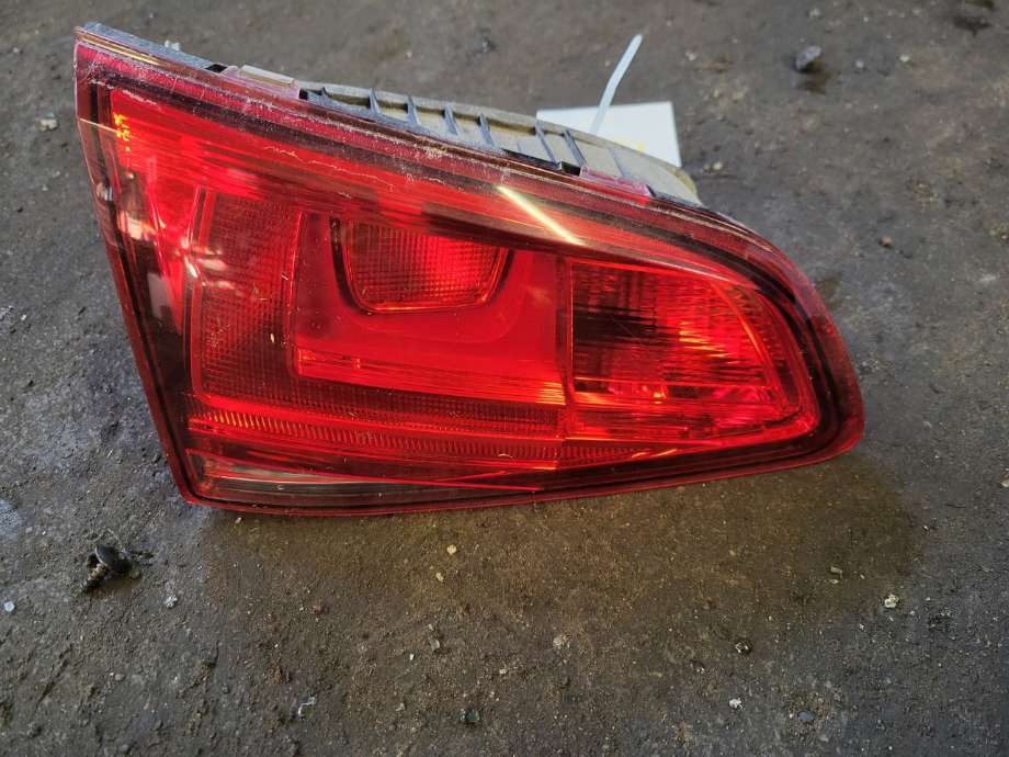 Baklykt venstre indre til VW Golf VII, 2012-2017 (Fase 1)  (5G0945093AC)