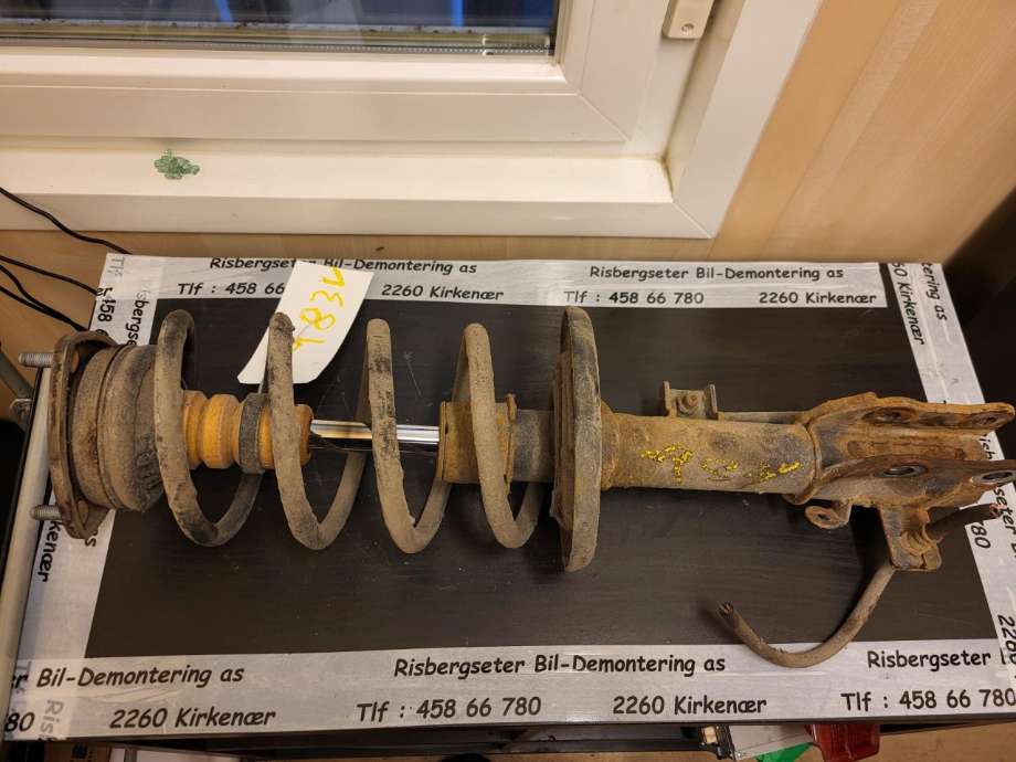 Fjærbein venstre foran til Mazda CX-5, 2012-2017 (Type I)  (KD4534900A)