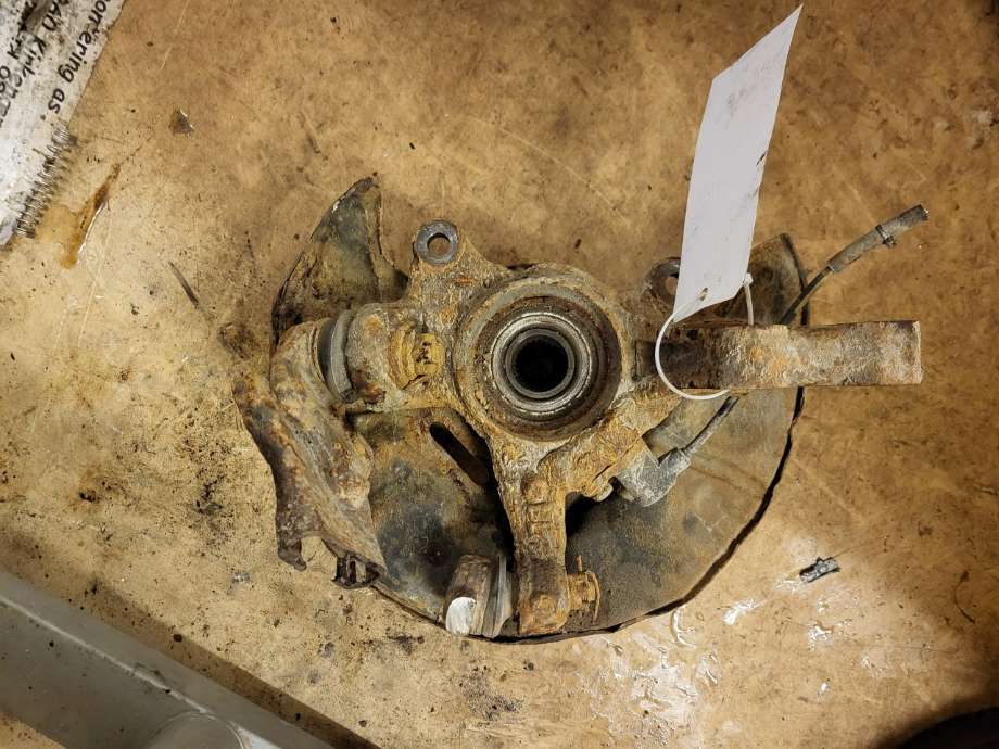 Hjulspindel høyre foran til Toyota Avensis, 2003-2008 (Type II)  (4321105052)