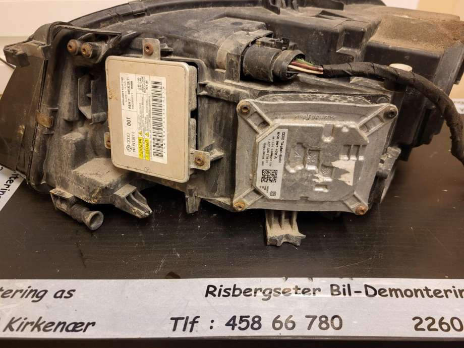 Frontlykt høyre xenon til Audi A4 2007-2014 (Type IV) (B8) (B8) (8K0 941 030 AQ|)