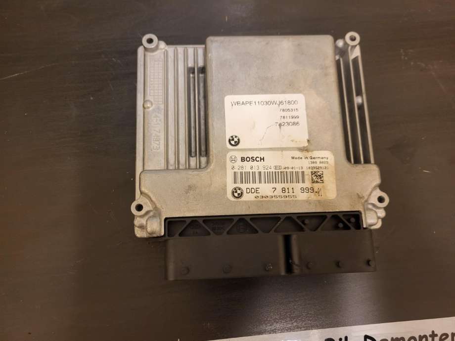 Styreenhet motor til BMW X3, 2007-2010 (Fase 2) (E83) (E83) (A 164 835 03 07)