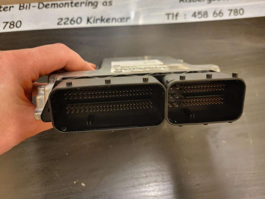 Styreenhet motor til BMW X3 2007-2010 (Fase 2) (E83) (E83) (A 164 835 03 07|)