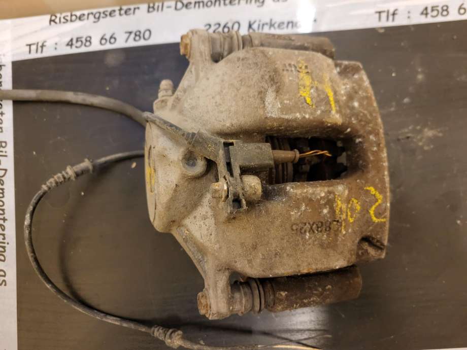 Bremsecaliper høyre foran til Audi A4, 2007-2014 (Type IV) (B8) (B8) (8K0 615 124 C)