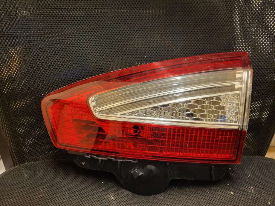 Baklykt høyre indre til Ford Mondeo, 2007-2010 (Type IV, Fase 1)  (BS71-13A602-B)