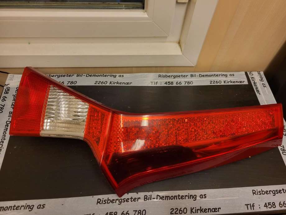 Baklykt høyre indre til Volvo V70, 2007-2013 (Type III, Fase 1)  (31395069)