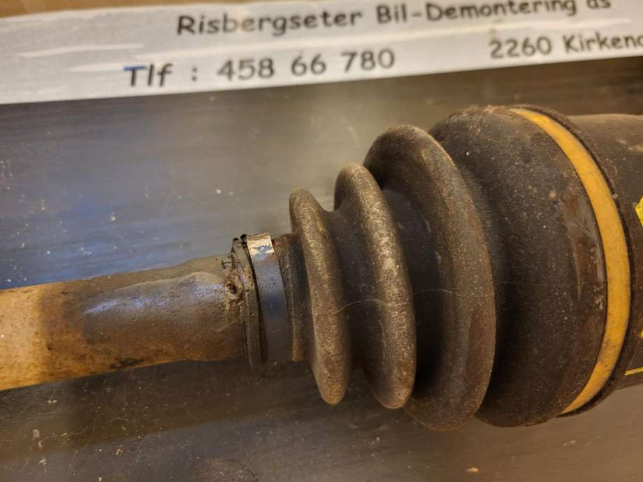 Drivaksel venstre foran, diesel/manuell til Mazda 6 2013-2015 (Type III, Fase 1)  (GDB52560X|)
