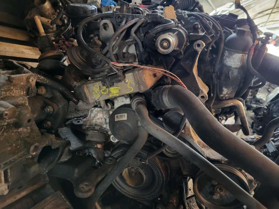 Motor diesel til BMW 5-Serie 2003-2010 (E60/E61) (E60/E61) (11 00 2 146 543|)