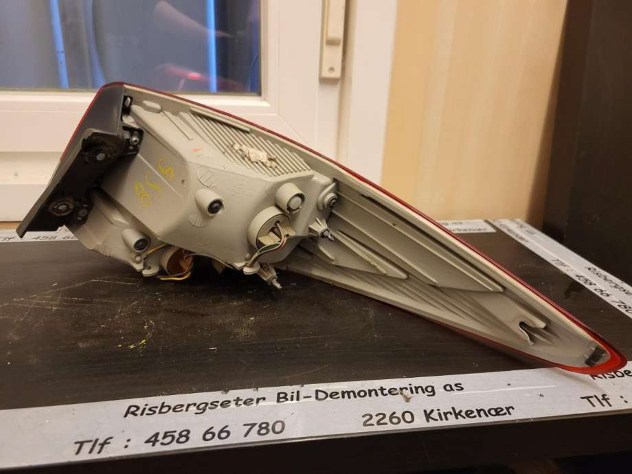 Baklykt venstre ytre til Hyundai Ix35 2010-2015  (92401 2Y000|)