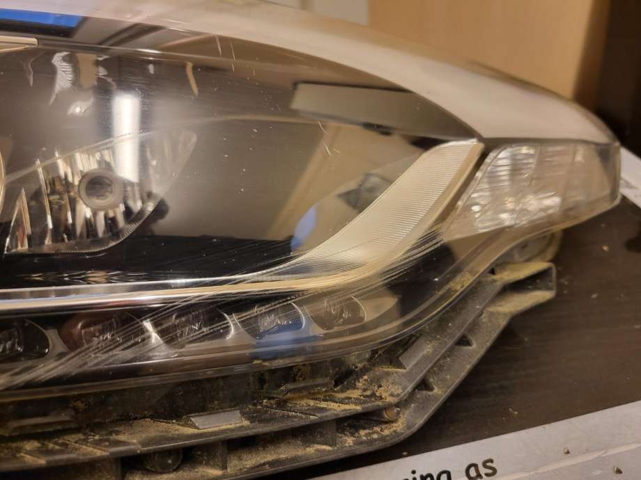Frontlykt høyre xenon til Hyundai i20 2015-2020 (Type II)  (92102C8200|)