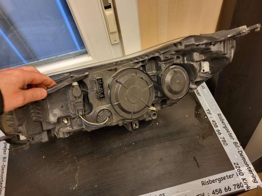 Frontlykt høyre halogen til Citroën C5 2008-2017 (Type II)  (9674397980|)