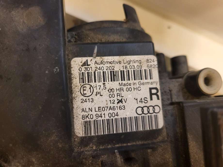 Frontlykt høyre halogen til Audi A4 2007-2014 (Type IV) (B8) (B8) (8K0 941 030|)