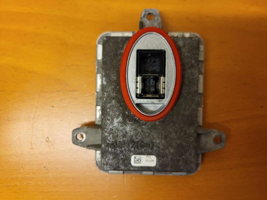 Styreenhet xenon/ballast til Mercedes C-Klasse 2011-2014 (Fase 2) (W204) (W204) (A 204 820 36 39|)