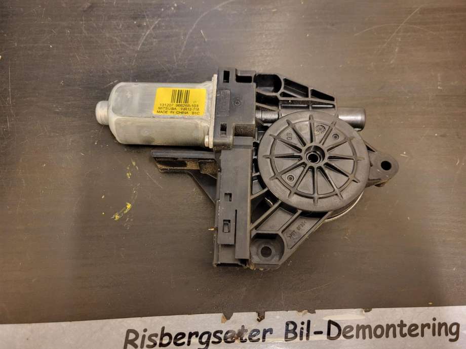 Ruteheis til Volvo V60/V60 CC, 2013-2018 (Type I, Fase 2)  (977426)