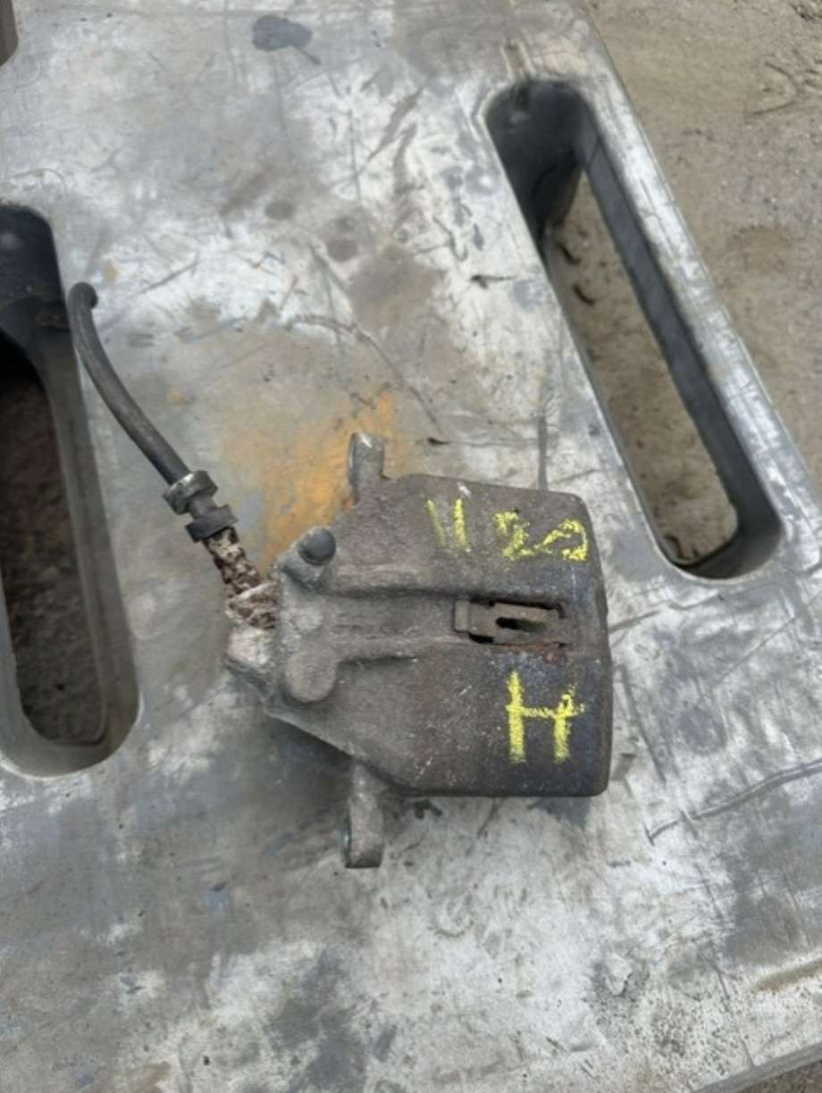 Bremsecaliper høyre foran til Volvo 940, 1990-1998