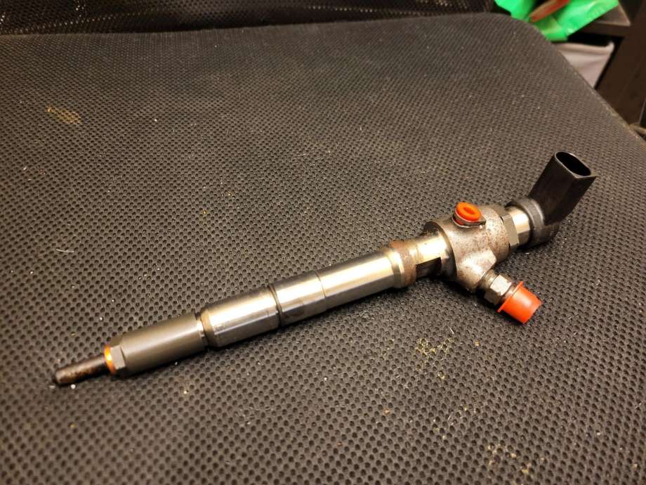 Dyse innsprøyting diesel til VW Passat 2011-2015 (B7) (B7) (03L 130 277 S|)