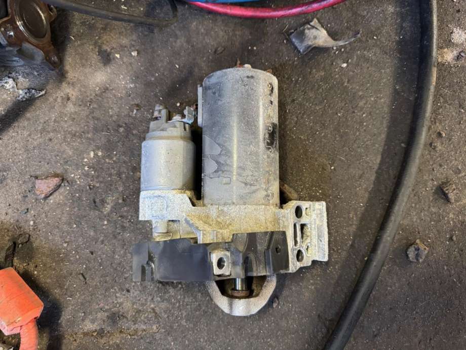 Starter diesel til BMW 1-Serie, 2011-2015 (Fase 1) (F20/F21) (F20/F21) (12 41 8 570 238)
