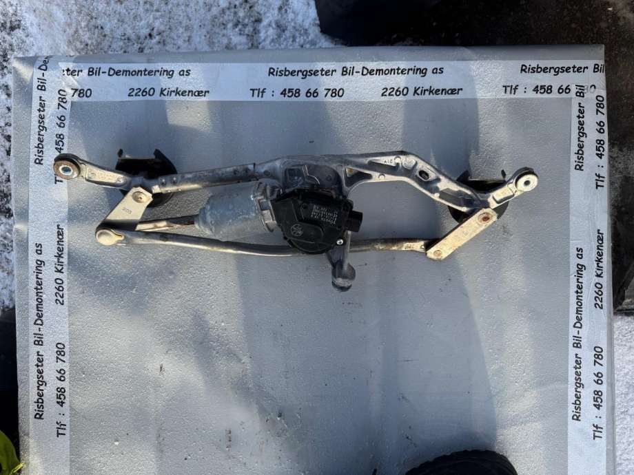 Viskermotor frontrute komplett m/overføring til Toyota Auris, 2013-2015 (Type II, Fase 1)  (8515002300)