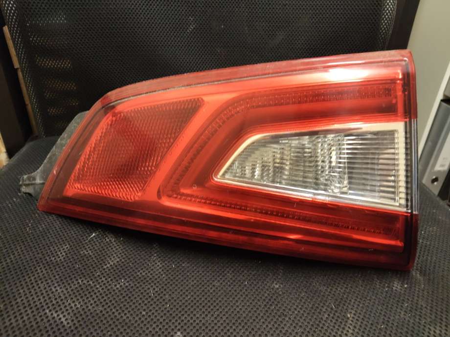 Baklykt venstre indre til Nissan Qashqai, 2014-2021 (Type II)  (265554EA5C)