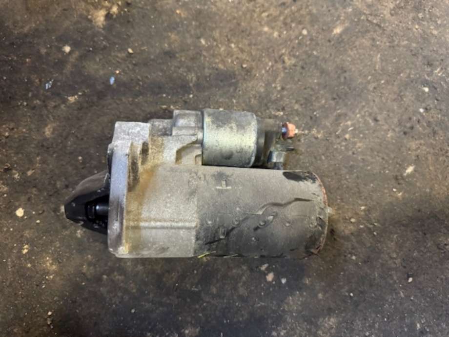 Starter diesel til Nissan Juke, 2014-2018 (Fase 2)  (2330000Q2C)