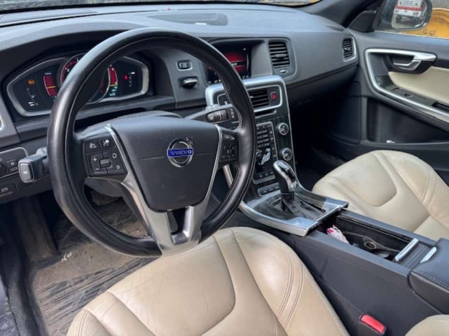 Instrumentpanel til Volvo V60/V60 CC 2013-2018 (Type I, Fase 2)  (36010021|)