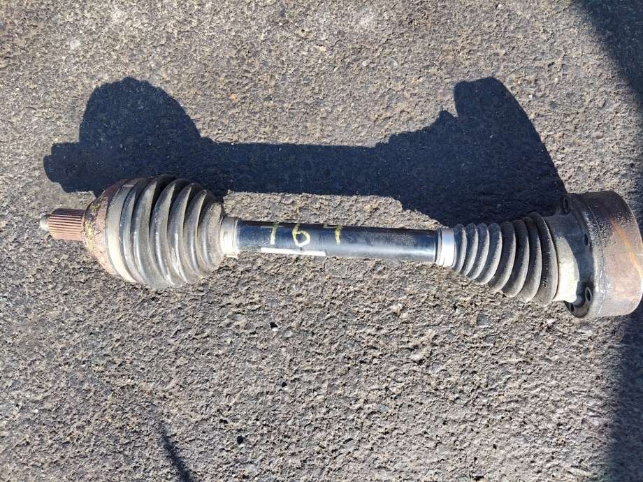 Drivaksel venstre foran, diesel/manuell til Audi A1, 2010-2014 (Type I, Fase 1)  (6R0407761A)