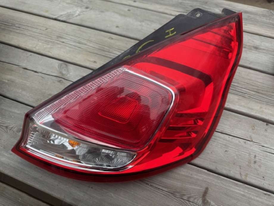 Baklykt høyre til Ford Fiesta, 2013-2017 (Type VI, Fase 2)  (1877010)