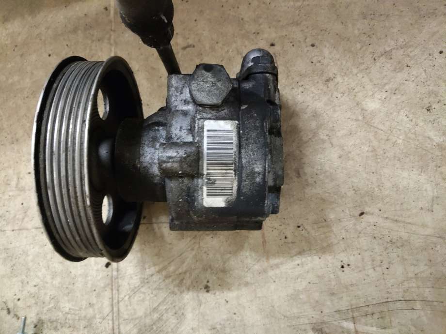 Servo pumpe mekanisk til Audi A4, 2007-2014 (Type IV) (B8) (B8) (8K0 145 153 F)