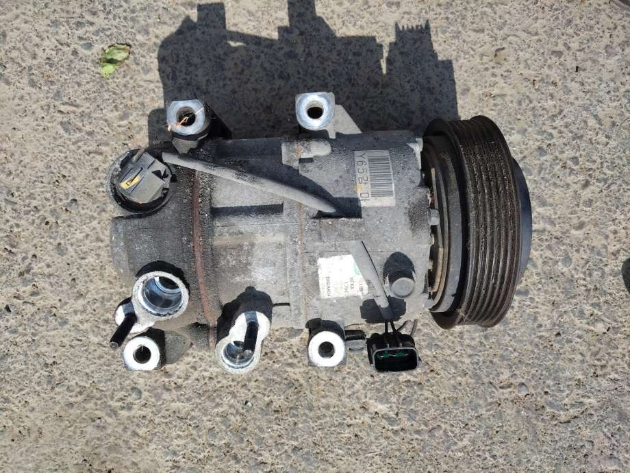 Aircondition kompressor til Kia Sportage, 2010-2016 (Type III)  (977012Y650)